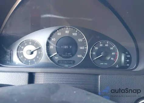 2005 Mercedes-Benz Clk 500 z USA, uszkodzony, nr VIN WDBTK75G95T043911